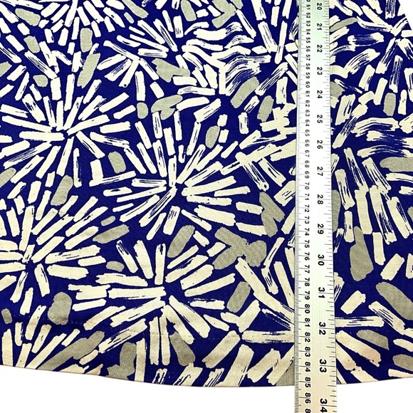 DIANE VON FURSTENBERG Consuelo Silk Day Dress Vee Neckline Popover Style Sz 8 - Picture 7 of 10